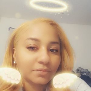 Meet your Posher, Toshia